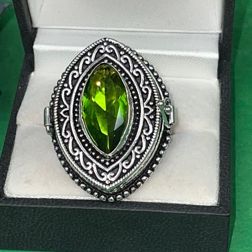 Peridot Poison Ring